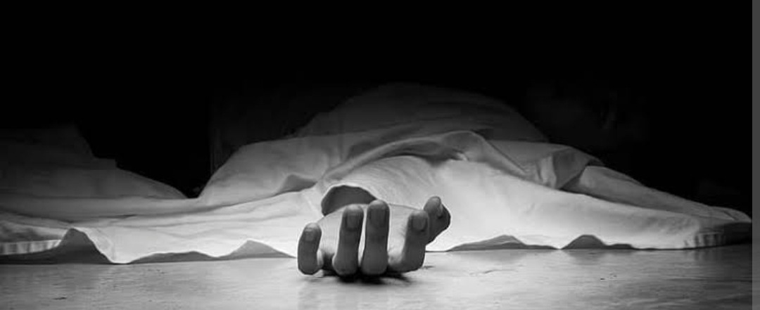 అనుమానాస్పద స్థితిలో తల్లి, కూతురు మృతి