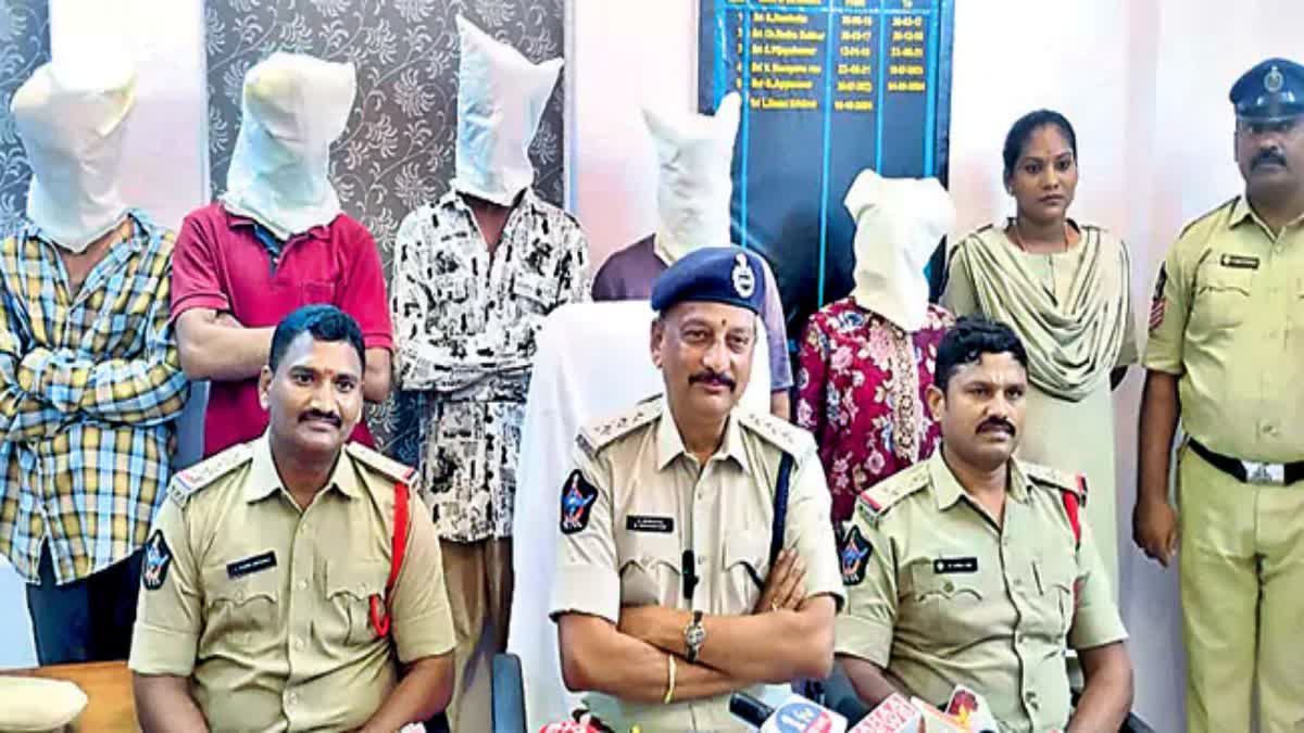 విలేకరి హత్యకు సుపారీ - పొరపడి మరో వ్యక్తిపై హత్యాయత్నం