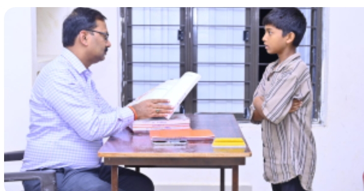 కంజర జ్యోతిబాపూలే పాఠశాలను ఆకస్మికంగా తనిఖీ చేసిన కలెక్టర్