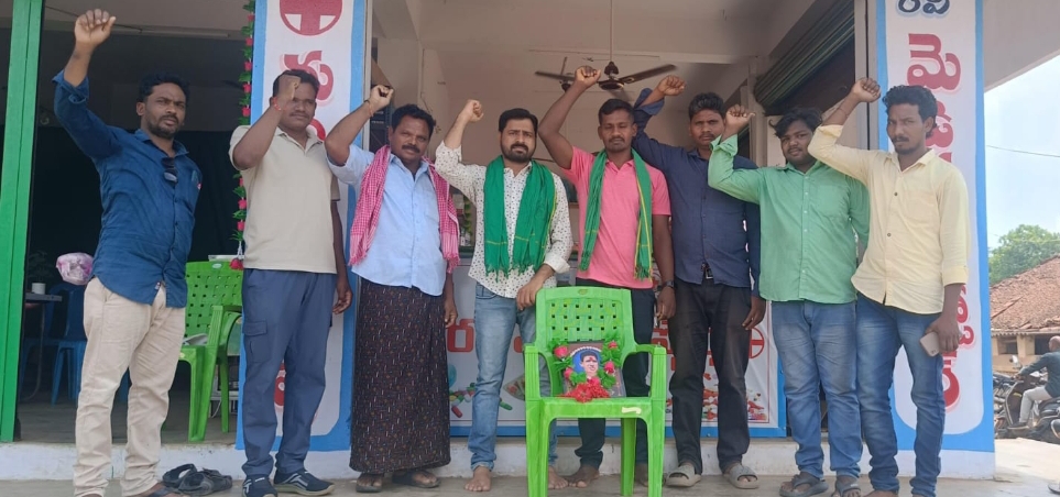 దమ్మపేటలో నాయకపోడు సేవా సంఘం వ్యవస్థాపకులు మద్ది రాంచందర్ వర్ధంతి సందర్భంగా ఘన నివాళిలు