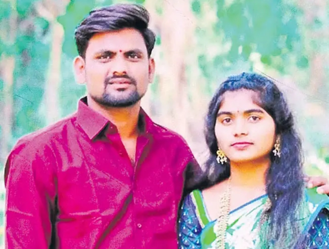 బంధువులు దుష్ప్రచారం చేస్తున్నారని దంపతుల ఆత్మహత్య