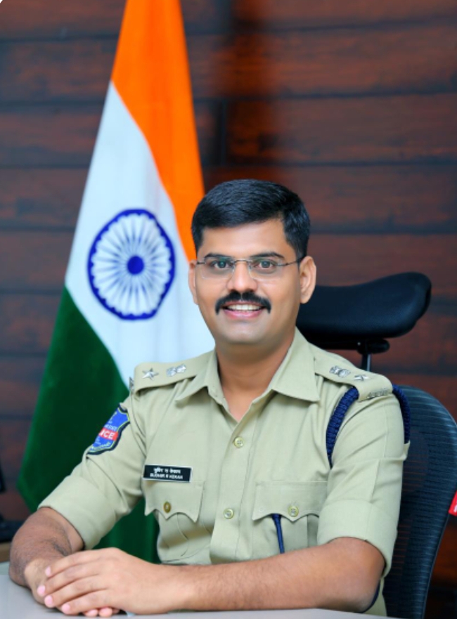 మధ్యావర్థులు అవసరం లేదు.. నన్ను నేరుగా వచ్చి కలవచ్చు.. : ఎస్పీ సుధీర్ రాంనాధ్ కేకన్ IPS