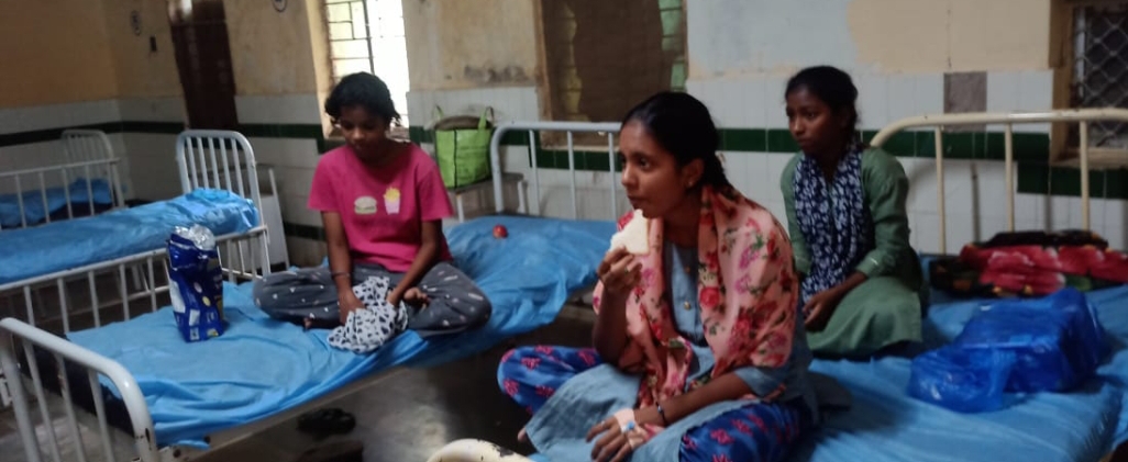 రుద్రూర్ మండలం మోడల్ కళాశాల వసతి గృహంలో విద్యార్థులకు ఫుడ్ పాయిజన్