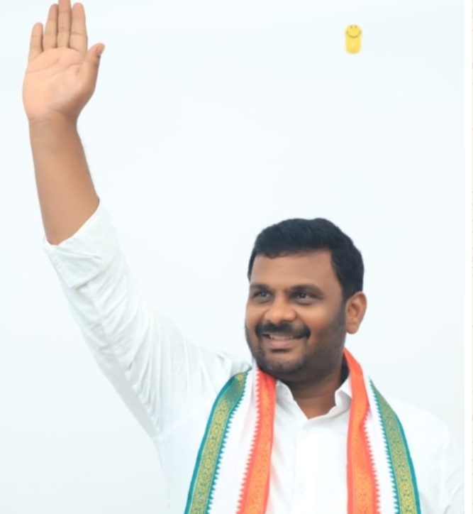 హుజూర్ నగర్ పట్టణ కాంగ్రెస్ పార్టీ అధ్యక్షుడిగా గెల్లి రవి నియామకం