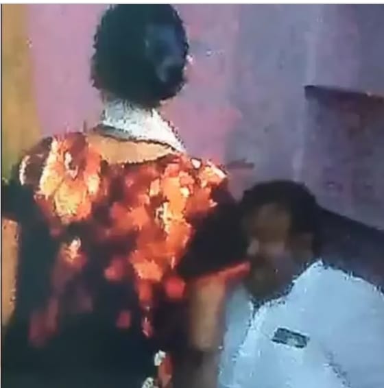 ఏపీ మంత్రి అనుచరుడి రాసలీలలు