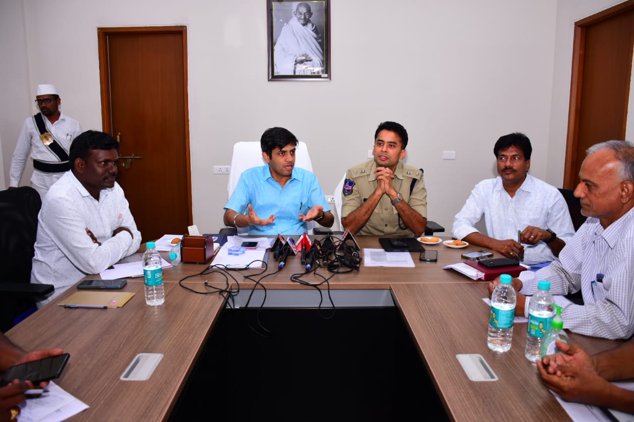 మోగిన ఎన్నిక&zwnj;ల నగారా,  జిల్లాలో ఎన్నిక&zwnj;ల కోడ్ అమ&zwnj;ల్లోకి..