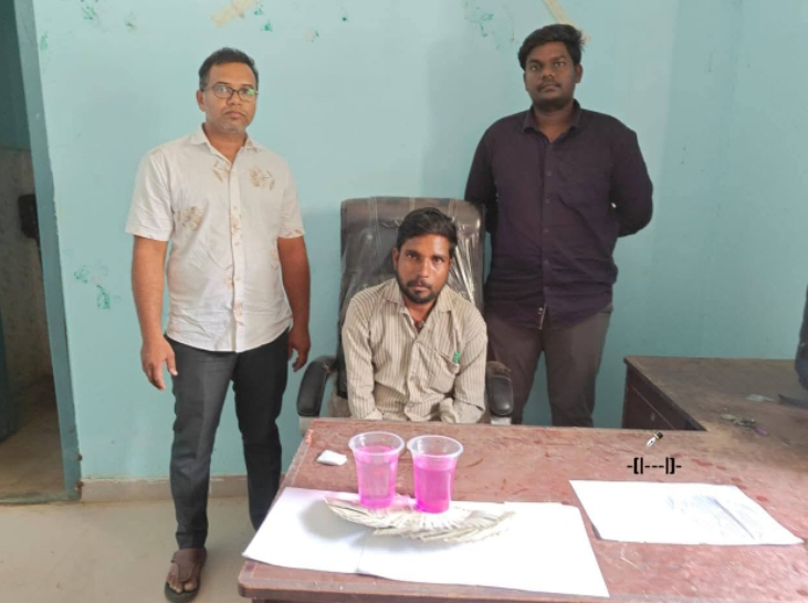 ఏసిబికి చిక్కిన వీఆర్వో