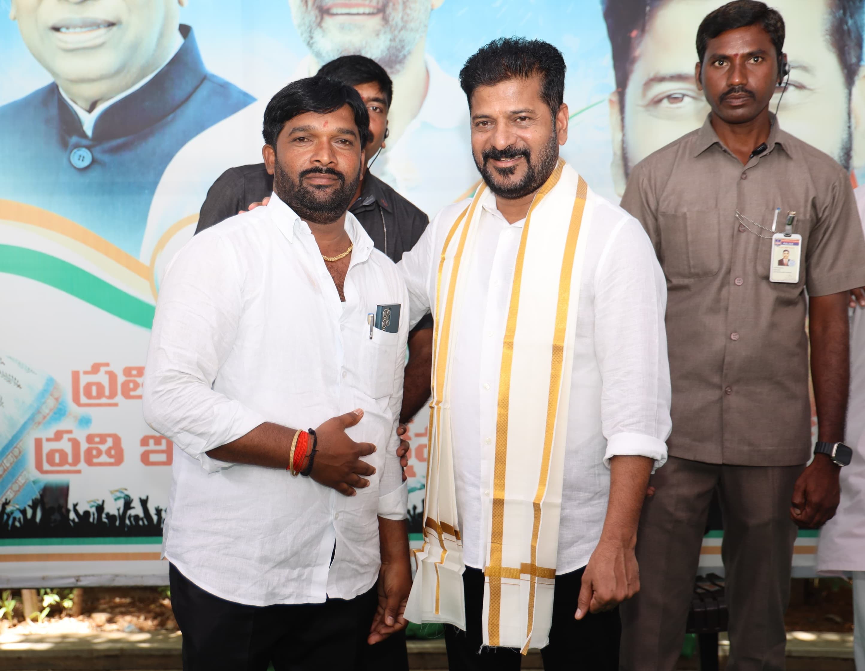 సీఎం రేవంత్ రెడ్డికి దసరా శుభాకాంక్షలు వెల్లువ