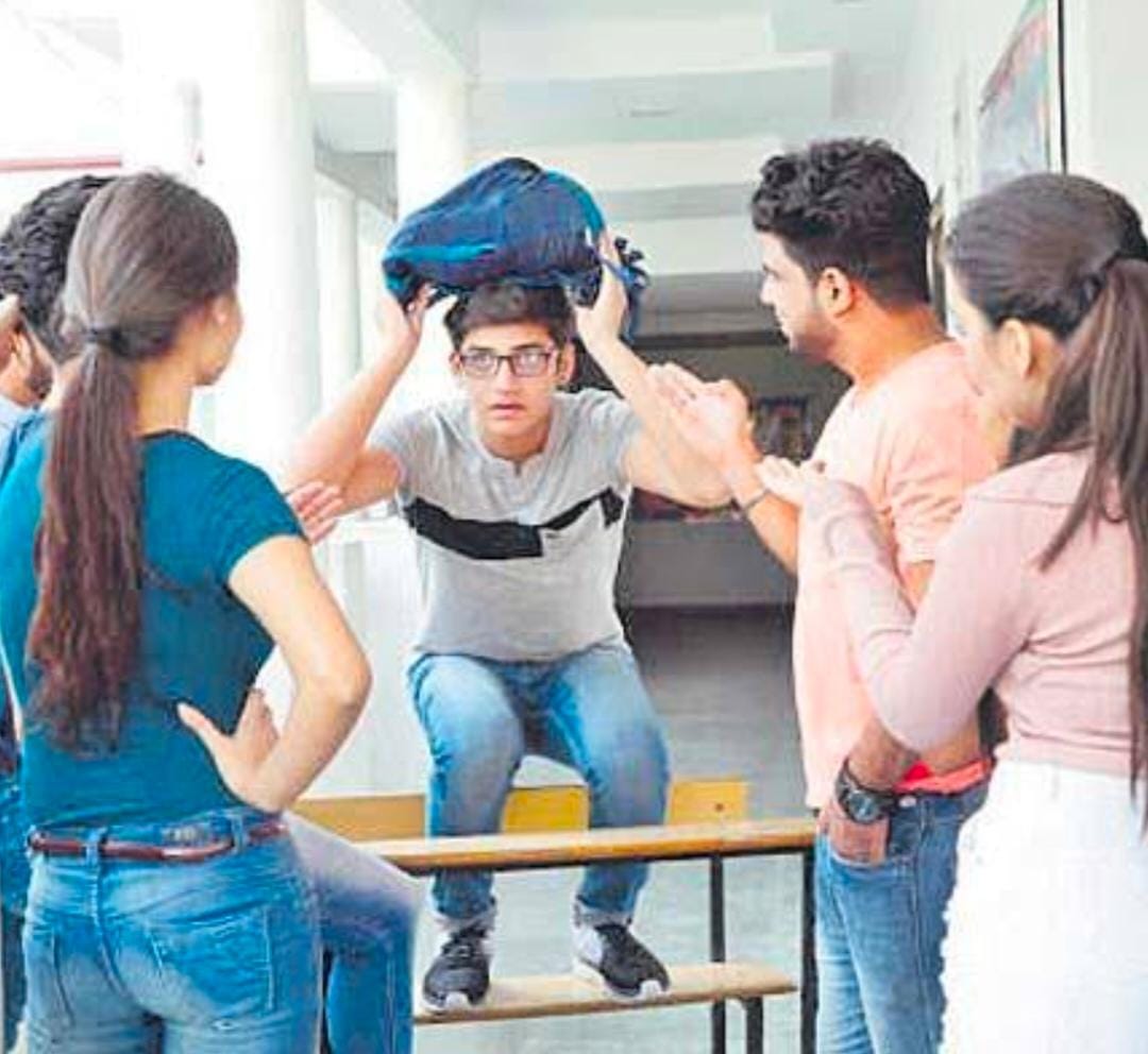 కేయూలో ర్యాగింగ్ కలకలం : 78 మంది విద్యార్థులు సస్పెండ్