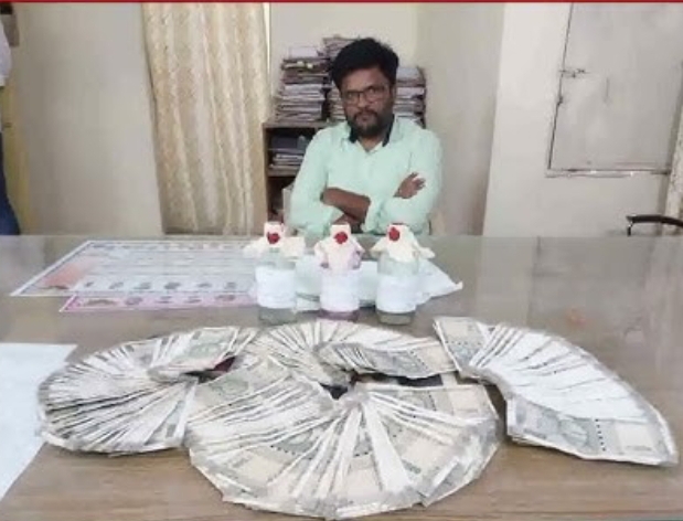 ఏసీబీకి చిక్కిన స్టేట్ టాక్స్ ఆఫీసర్