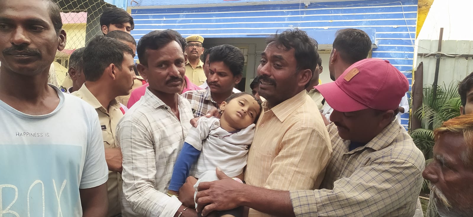 కుక్క కాటు ఇంజక్షన్ వేసిన కొద్దిసేపటికే చిన్నారి మృతి