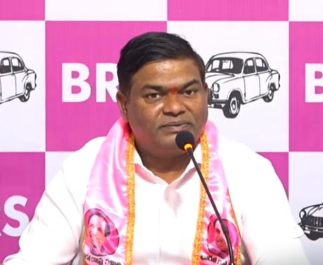 ఇండ్లపై దాడులు చేయడమే ఇందిరమ్మ రాజ్యమా? : బీఆర్ఎస్ నేత, మాజీ ఎమ్మెల్యే జిల్లా అధ్యక్షుడు జీవన్ రెడ్డి