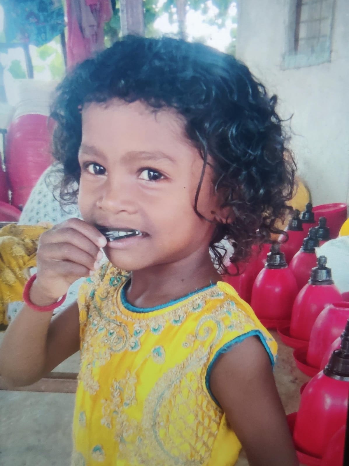 ఆరేండ్ల పాపను ఢీ కొట్టిన స్కార్పియో,  అక్కడికక్కడే చిన్నారి మృతి