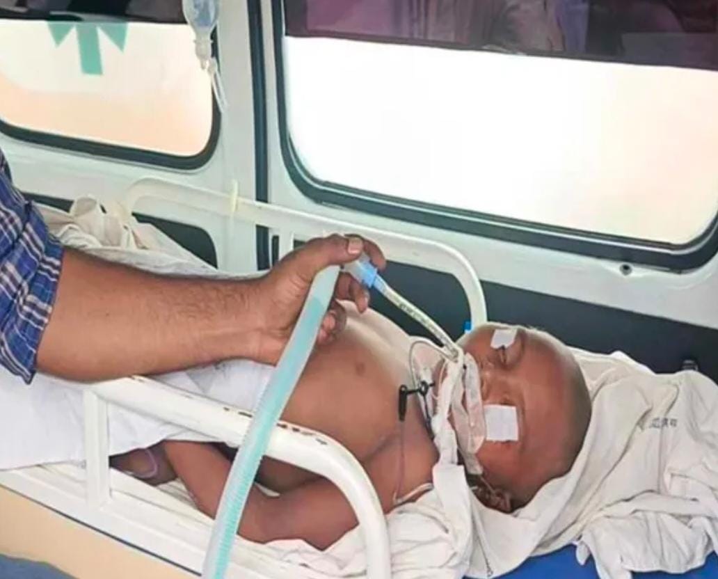 సెప్టిక్ ట్యాంక్ లో పడిన బాలుడు