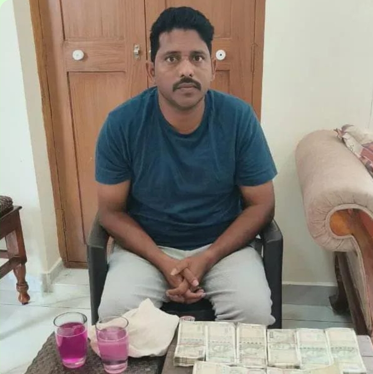 Daily Bharat ఏసీబీకి చిక్కిన ఫారెస్ట్ ఆఫీసర్&zwnj;