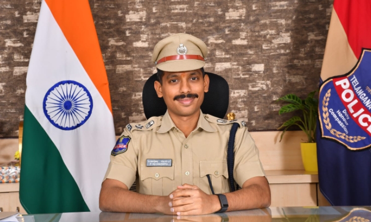 ఆపద సమయంలో అతివలకు అండగా నిజామాబాదు షి టీం బృందం