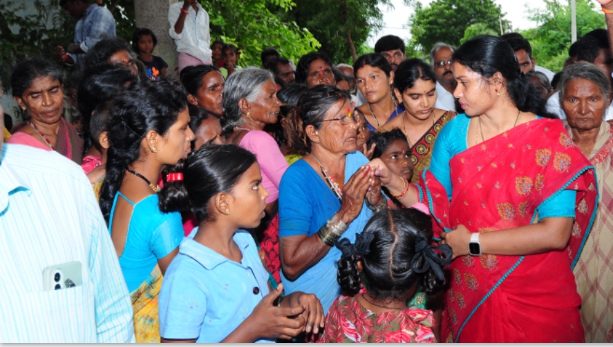 చిన్నోనిపల్లి బాధితుల సమస్యలను పరిష్కరించడానికి కృషి చేస్తా - సరితమ్మ